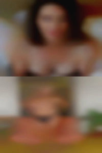 Tits out and wants to fuck who swinging.